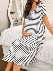 Moonlight&Mama Pregnant Women's Casual Loose Striped Print Short Sleeve Knit Nightgown Maternity Nightgown Maternity Sleepwear Set Maternity Lounge Set Maternity Pajamas Set Post Partum Nightgown - Black and White - View 2