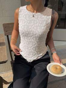 Siren Gaze Camiseta de tirantes de encaje de doble capa de color crema para mujer, minimalista y de moda, adecuada para el verano