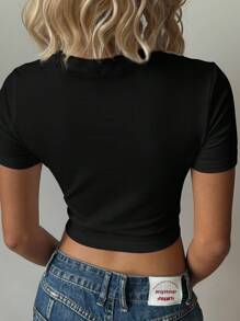 SHEIN EZwear Casual Minimalist Pattern Round Neck Short Sleeve Fitted Cropped Women T-Shirt, Suitable For Summer - Black - View 2