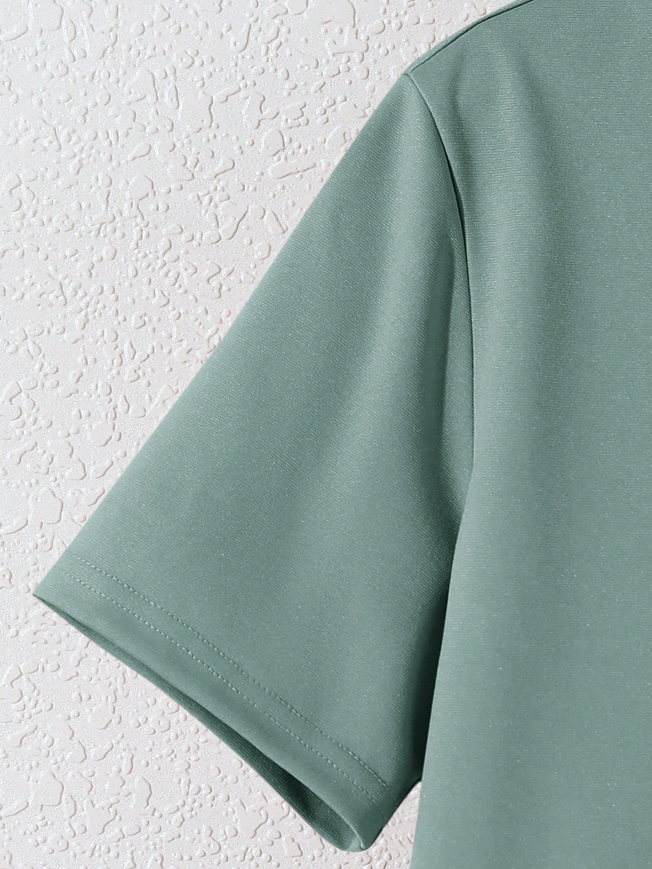 SHEIN مجموعة تي شيرت وبنطلون بياقة مستديرة من قماش...