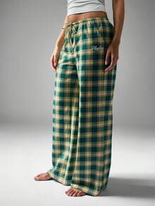 Missguided x Playboy Christmas Green Plaid Wide Leg Pants With Bunny Graphics - Multicolor - View 2