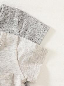 SHEIN 2 件新生儿男女款短袖连体衣，纯色连体衣，柔软舒适的服装，可作为礼物，每个宝宝的必备品，适合所有季节和户外