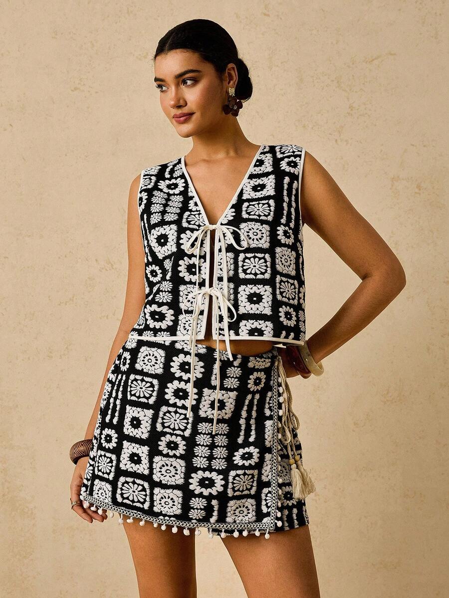Travachic Plus Size Women's Black & White Retro Pattern 2 Pieces Set,Knitted Jacquard Vest Top & Wrap Skort,Boho Elegant Summer Holiday Vacation Outfits,Plaid - Black and White - View 1