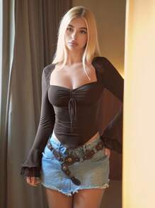 Sweetina Áo thun nữ tay loe màu nâu họa tiết chắp vá ren - màu nâu - Xem 3