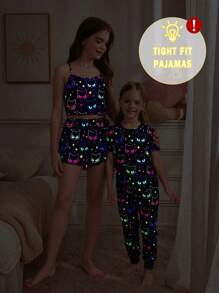 SHEIN 2pcs/Set Young Girls Glowmode Glow-In-The-Dark Cartoon Cat Print T-Shirt Leggings Snug Fit Pajamas Black Summer Fairy Family Matching Sleepwear Set - Black - View 1