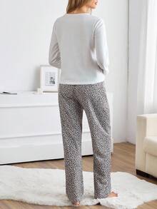 EURMUSE Bawełniana koszula z długim rękawem i nadrukiem w serca oraz spodnie w panterkę, Homewear Comfort Pajama Set - Wielokolorowe - Zobacz 2