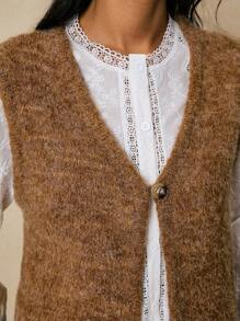 Poéselle 毛绒针织无袖毛衣背心 - 女式柔软纽扣前开衫背心，女式针织背心，毛绒背心，无袖开衫，柔软针织背心，纽扣前背心，分层背心，秋季针织背心，西部服饰 - 鏽棕色 - 查看 4