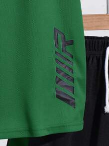 SHEIN 2pcs Tween Boy Sports Textured Fabric Vertical Stripe Pattern Short Sleeve T-Shirt And Shorts Set - Dark Green - View 6