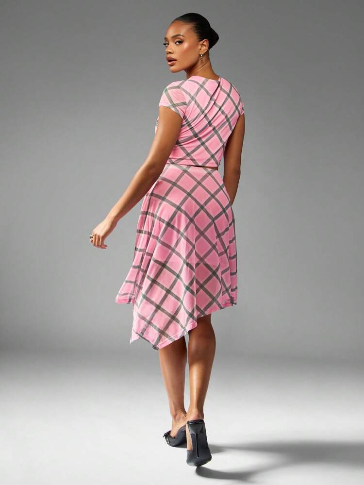 MISSGUIDED Cap Sleeve Crop Top And Asymmetric Hem Ruched Skirt