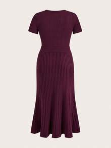 Modelyn 大码女式纯色圆领短袖针织上衣和鱼尾针织中裙套装 - 酒紅色 - 查看 7