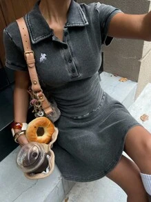 Muchica 秋季休闲水洗雪花马刺绣万圣节哥特式返校节连衣裙，旧钱马球裙，秋季服装