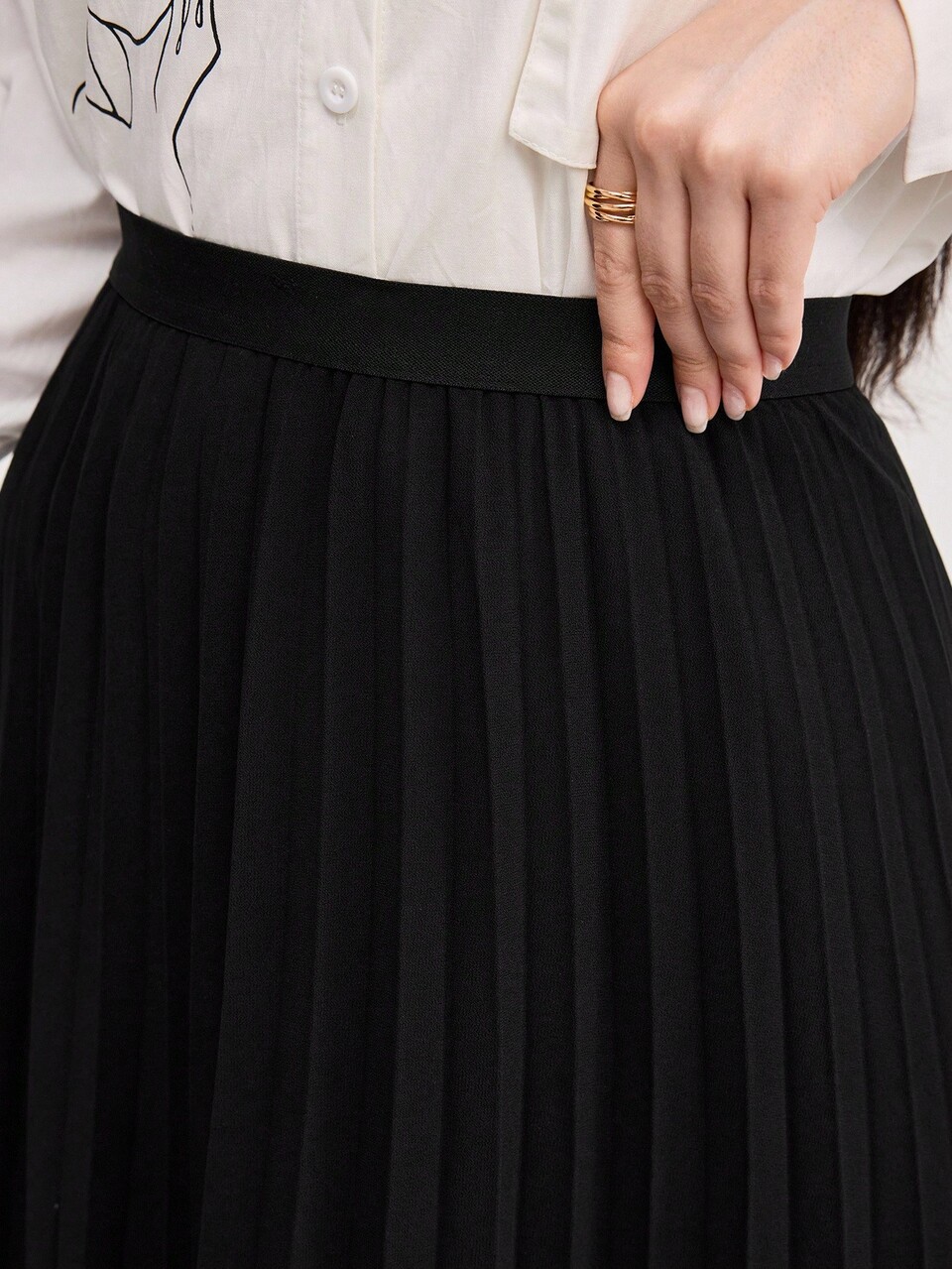 Women Solid Color Daily Wear Pleated Maxi Skirt