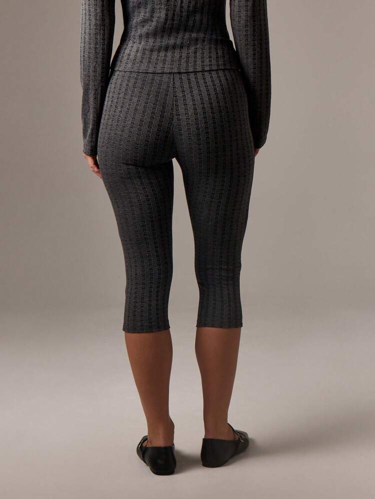 Pointelle Knit Capri Leggings With Scalloped Waistband