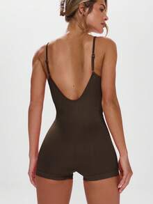 Musera Sport 细肩带运动连体衣，适合运动健身、板式网球、网球、匹克球、瑜伽、普拉提、秋季日常休闲穿着。 - 巧克力棕 - 查看 3