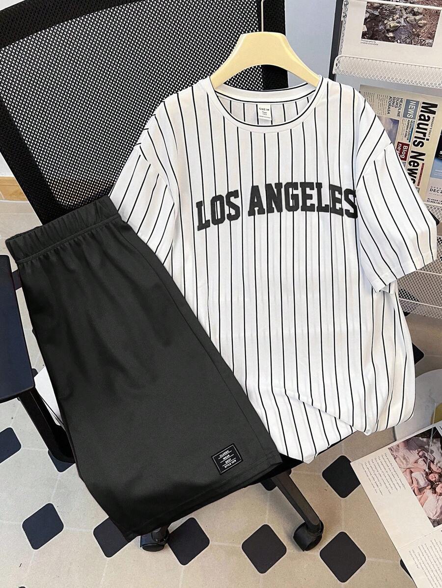 SHEIN 青少年男孩休闲、舒适、时尚、百搭、可爱、柔软条纹短袖 T 恤和短裤套装,适合日常穿着、上学、郊游、运动、度假和派对 - 黑色 - 查看 1