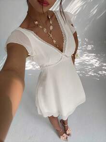 Aloruh Elegant Sexy Charming Ruffle Sleeve A-Line Deep V-Neck Backless Mini Dress For Women - White - View 4