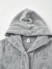 SHEIN Tween Boys' Grey Flannel Hooded Bathrobe,Autumn Casual Lounge Comfortable Plush Mid-Length Open Front Robe,Soft Fleece Loungewear For Kids Winter - Grey - View 6
