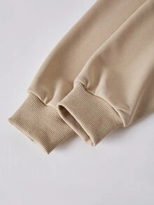 3件套女童休闲连帽衫套装 - 白色字母印花连帽衫，简约吊带，卡其色工装裤。适合上学、旅行、通勤。可搭配夹克、背心。 - 卡其色 - 查看 6