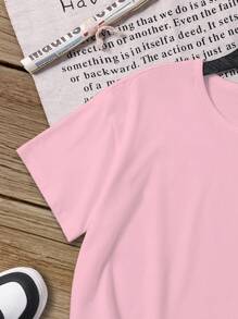 SHEIN Young Girl Ghost Print Round Neck Short Sleeve Casual T-Shirt, Summer Wednesday Addams Halloween,Graphic Tees,Winter Clothes,Autumn Halloween