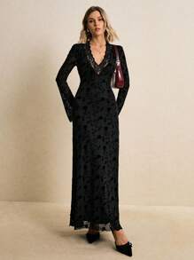 Poéselle Elegant Black Floral Lace Maxi Dress For Women,Autumn V Neck Long Sleeve Evening Gown,Gothic Formal Party Dining Dress,Vintage Inspired - Black - View 7