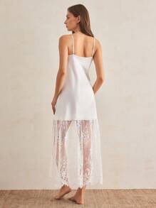 Charlaine 优雅浪漫法式缎面蕾丝细肩带女士睡袍