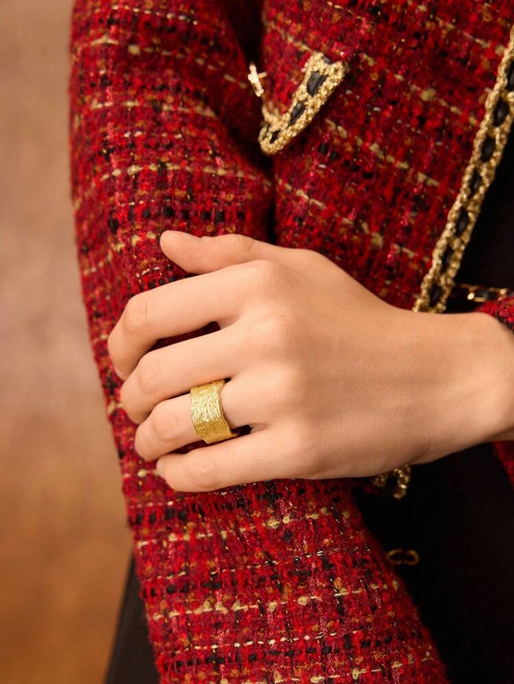 18K GOLD PLATED ASYMMETRICAL CHUNKY RING