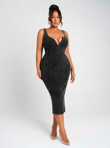 SHEIN SXY 大码女式春夏性感日常基本款复古水洗方领无袖紧身拉链 V 领休闲中长连衣裙