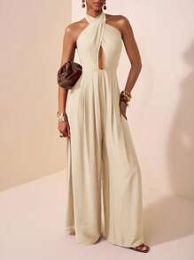 Zivah 2025夏季新款音乐节复活节母亲节婚礼生日派对日常出游基础百搭休闲度假邮轮旅行沙滩海边日光浴网红爆款街头风优雅通勤商务休闲深V领挂脖交叉绑带性感露背百褶宽松阔腿裤女连体裤 - 杏色 - 查看 1