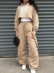 3件套女童休闲连帽衫套装 - 白色字母印花连帽衫，简约吊带，卡其色工装裤。适合上学、旅行、通勤。可搭配夹克、背心。 - 卡其色 - 查看 3