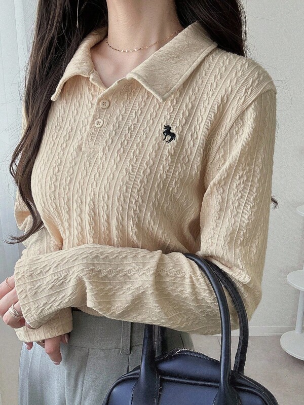 FRIFUL Camiseta casual holgada y versátil de manga larga con cuello de camisa, estampado bordado y textura de tela beige para mujer
