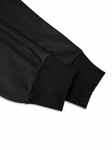 Manfinity EMRG 2 Stücke Herren Buchstaben Muster Hoodie & Jogginghose Lässig Trainingsanzug Set, 2-teiliges Set für Herren, 2-teiliger Trainingsanzug für Herren, Y2K Trainingsanzug für Herren, Hoodie und Jogginghose Set, ein tolles Geschenk für deinen Freund