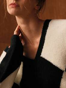 MOTF PREMIUM V-NECK BLACK & WHITE ARGYLE PATTERN ELEGANT SWEATER