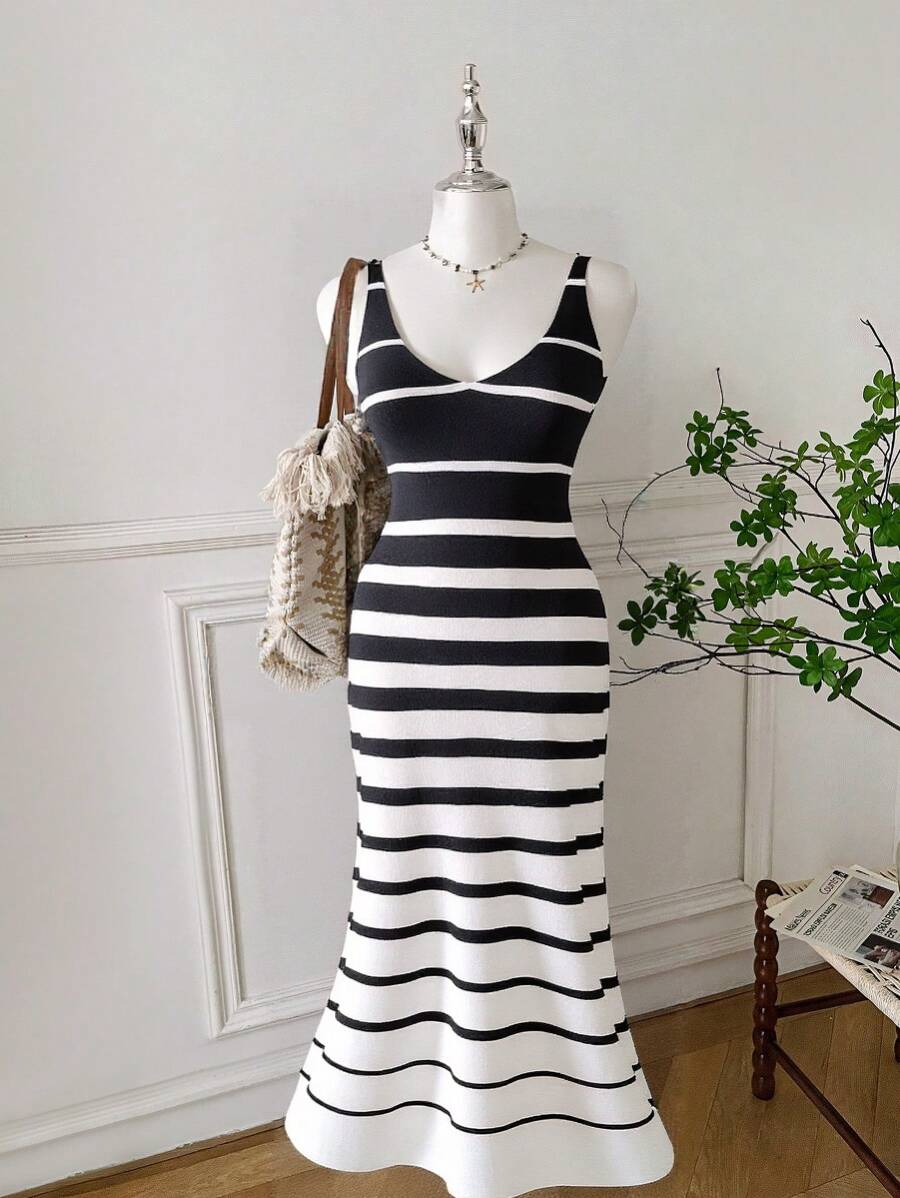 SHEIN MOD 加大码渐变条纹修身针织吊带毛衣裙，优雅针织吊带裙，适合秋冬季 - 黑與白 - 查看 1
