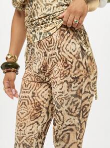 SUMWON WOMEN Animal Print Capri Leggings High Rise Snakeskin Pattern Mesh Fabric Fashion Summer Vacation Party Club Evening Wear - Multicolor - View 5