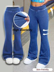 SHEIN 少女时尚休闲蓝色牛仔日常运动基础款弹力修身喇叭裤，柔软舒适，四季皆宜。少女服装牛仔裤，喇叭裤，蓝色牛仔裤，喇叭裤，喇叭裤，女孩秋冬装。 - 中等水洗藍 - 查看 5