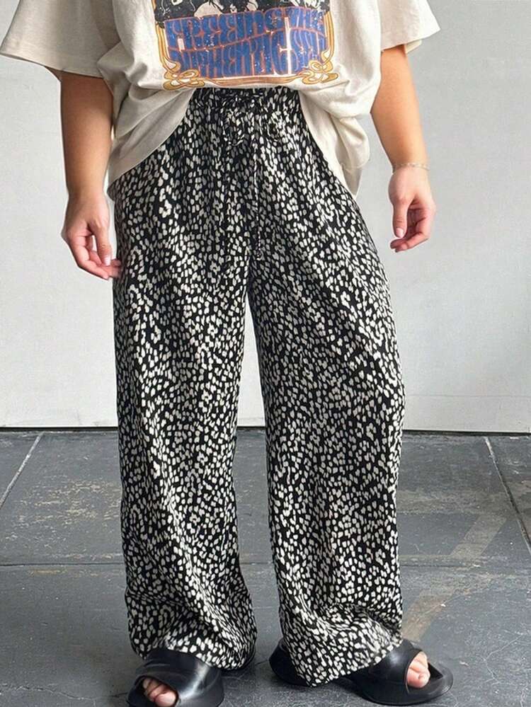 Dazy Plus Plus Size Women Loose Straight Leg Casual Pants With Drawstring Waist And Floral Design Fall Vacation Outfits Women