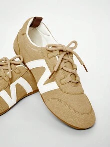 Solezae 女士舒适花卉印花平底日常梦幻休闲基本款可爱 PU 粉色芭蕾运动鞋 - 米色 - 查看 2