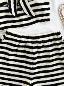 SHEIN 2pcs Tween Girl Vacation Energetic Red & White Striped Textured Twist Front Crop Top And Super Short Casual Shorts Set, Suitable For Dates, Parties, Casual Beach Vacation
