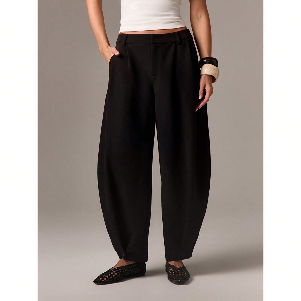 Contemporary Wide Leg Barrel Shape Tailored Trousers Office Wear Professional Workwear Palazzo Style Pleated Front Pants, Modern Professional