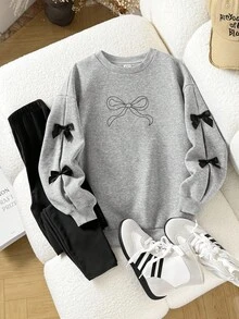 SHEIN 青少年女孩宽松休闲简约舒适圆领套头连帽衫和裤子套装，带蝴蝶结装饰 - 灰色 - 查看 6