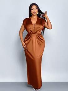 SOLERSUN Women Commute Minimalist Office Old Money Simple Lapel Neck Batwing Sleeve Ruched Bodycon Satin Dress Maxi Women Outfit - Brown - View 3