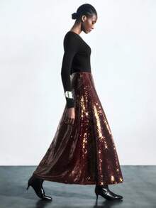 Maija 2025 Mono elegante de manga larga con cuello en V profundo, ajustado y semitransparente, con volantes en el bajo, adecuado para la temporada de fiestas de principios de otoño. Mono negro de una pieza, mono de manga larga, ropa de otoño para mujer, ropa de invierno para mujer, conjuntos de otoño para mujer, Halloween, Navidad, casual de negocios, atuendos de oficina para mujer, ropa de trabajo para mujer, suéteres de otoño, suéter de Halloween