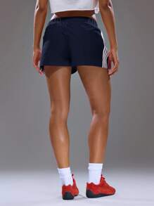 MUSERA 条纹细节迷你宽松跑步短裤，夏季，街头风，Y2K，酷女孩，都市缪斯，秋冬圣诞节 - 藏蓝色 - 查看 5