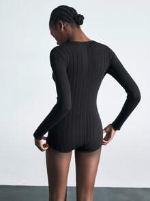 Maija 2025 Mono elegante de manga larga con cuello en V profundo, ajustado y semitransparente, con volantes en el bajo, adecuado para la temporada de fiestas de principios de otoño. Mono negro de una pieza, mono de manga larga, ropa de otoño para mujer, ropa de invierno para mujer, conjuntos de otoño para mujer, Halloween, Navidad, casual de negocios, atuendos de oficina para mujer, ropa de trabajo para mujer, suéteres de otoño, suéter de Halloween