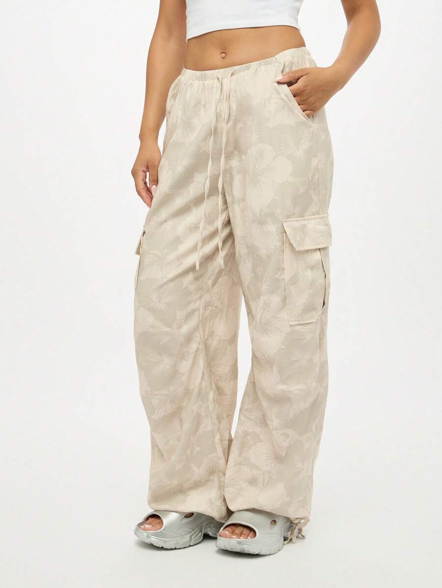 SUMWON WOMEN Pantalones cargo de pierna ancha con cordón y estampado de hibisco, pantalones casuales para verano, festivales, playa y otoño - Amarillo - Ver 1