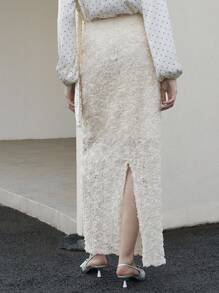 Uhlyne Chân váy suông xẻ tà họa tiết hoa 3D màu mơ thanh lịch dành cho nữ - Màu be - Xem 5