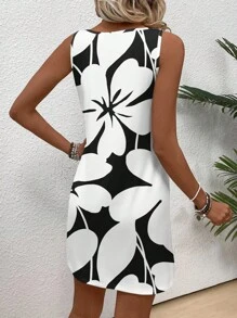 EMERY ROSE Đầm ngắn cổ tròn họa tiết hoa giản dị dành cho nữ, thích hợp cho mùa hè, đầm thường ngày cho nữ, đầm thanh lịch cho nữ đi nghỉ mát, trang phục mùa thu cho nữ, phong cách thường ngày. - Đen và trắng - Xem 2