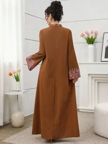 Al Najma V领波西米亚风花卉刺绣连衣裙 - 棕色 - 查看 7