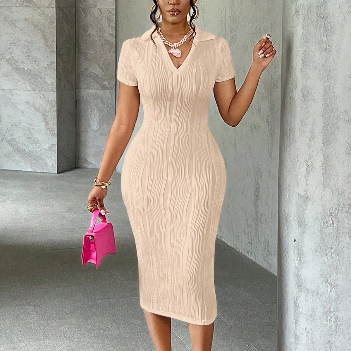 Abito lungo da donna estivo casual elegante semplice modello base nuovo con scollo a V e revers maniche corte aderente in tessuto lavorato a maglia