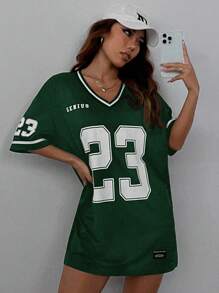 SHEIN EZwear 夏季休闲运动数字与字母印花宽松V领T恤连衣裙 - 墨綠色 - 查看 4